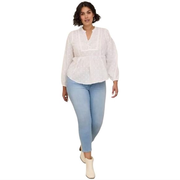 Torrid Clip Dot Mixed Eyelet Yoke Detail Top White - Women's 1X - Picture 1 of 9